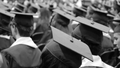 Gen Z Tolak Kuliah? Biaya Tinggi, 31% Pilih Jalan Lain