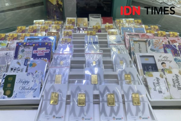 Harga Emas Antam Melonjak Tajam Senin Pagi! Cek Sekarang!