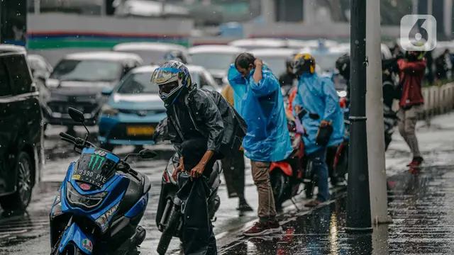 Hujan Lebat Petir Jabodetabek Jumat 23 Mei 2025: Waspada!