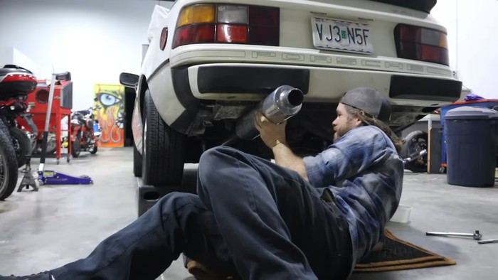 Porsche Pakai Knalpot Motor? Suara Menggoda, Bikin Takjub!