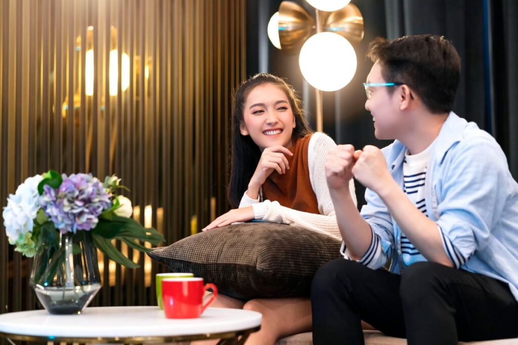 Rahasia Mendeteksi Flirting: Panduan Ampuh PDKT Sukses