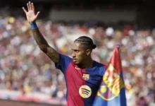 Raphinha Resmi Perpanjang Kontrak: Barcelona Pastikan Bintangnya