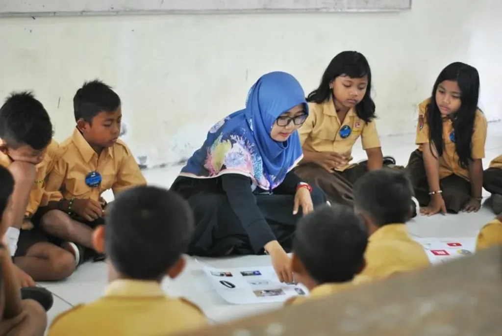 11 Tanggung Jawab Guru Profesional: Panduan Lengkap Permendikbudristek 67/2024
