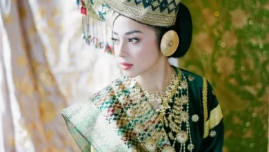 17 Pantun Minang Lucu: Tertawa Puas dengan Humor Padang