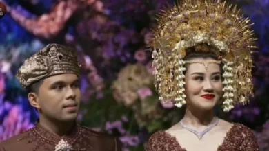 50 Pantun Minang Romantis: Taklukkan Hati Pasanganmu