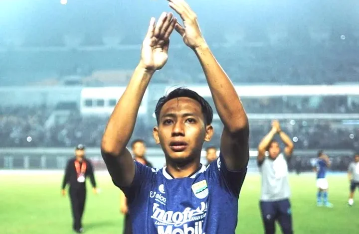Beckham Putra Persib: Siap ke Luar Negeri, Lewati Pesta Juara?
