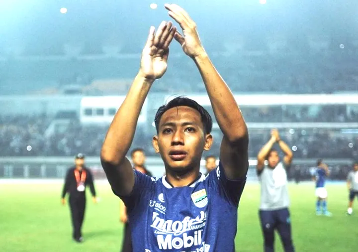 Beckham Putra Persib: Siap ke Luar Negeri, Lewati Pesta Juara?