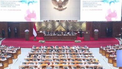 DPR Segera Rapat Bahas Pemakzulan Gibran: Respons Pimpinan