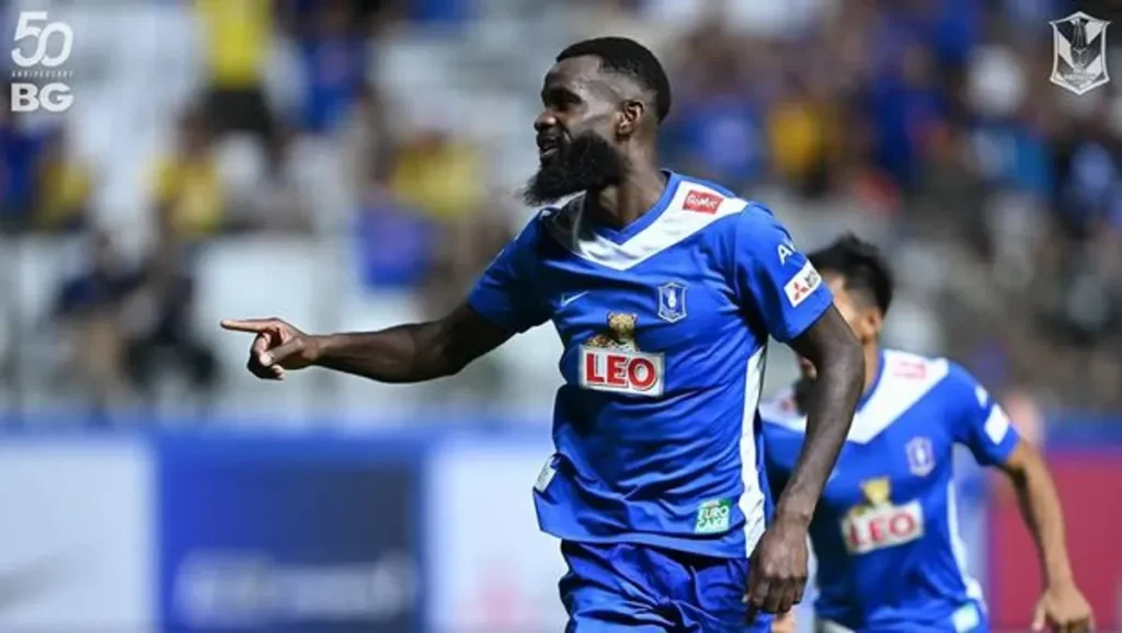 Gagal Gabung Persib? Misteri Transfer Bek Prancis Christian Gomis Terungkap!
