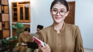 Gaji Guru PPG 2025: Rp2 Juta? Cek Rincian Gaji per Golongan!
