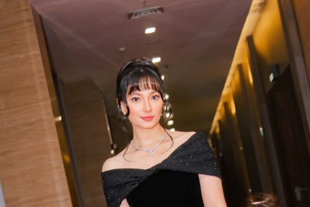 Inspirasi Gaya Rambut Asmirandah: Anggun, Elegan, & Cantik