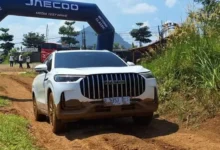 Jaecoo J8 AWD: SUV Mewah Tangguh, Warisan DNA Range Rover