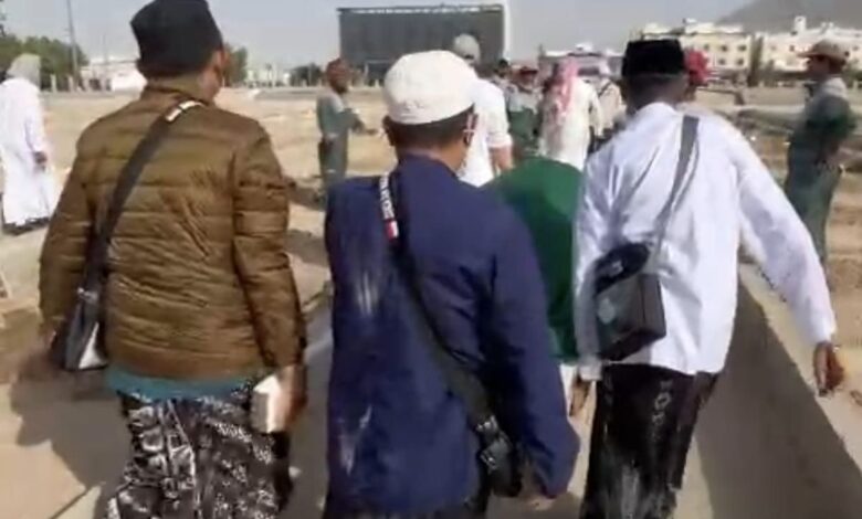 Jemaah Haji Tangsel Tertahan Jeddah, Kenapa Belum Pulang?
