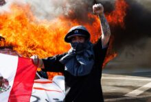Los Angeles Terbakar: Trump Tuduh Demonstran Sebagai Ancaman Asing