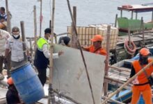 NCICD Cilincing: Bangunan Semi Permanen di Tanggul Dibongkar!