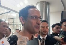 Nadiem Makarim Bungkam, Abaikan Pertanyaan Wartawan Kejagung?