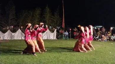 Pantun Minang Lucu: Hikmah Tertawa, Pesan Edukatif Sumatera Barat