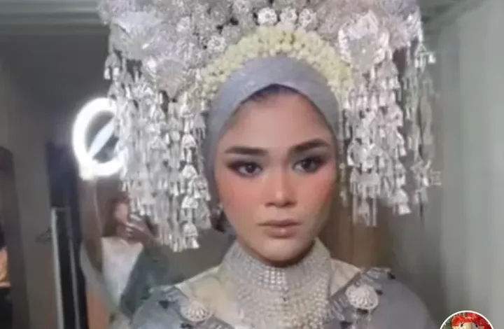 Pantun Minang: Nasihat Hidup & Hiburan, Pesona Padang Sumbar
