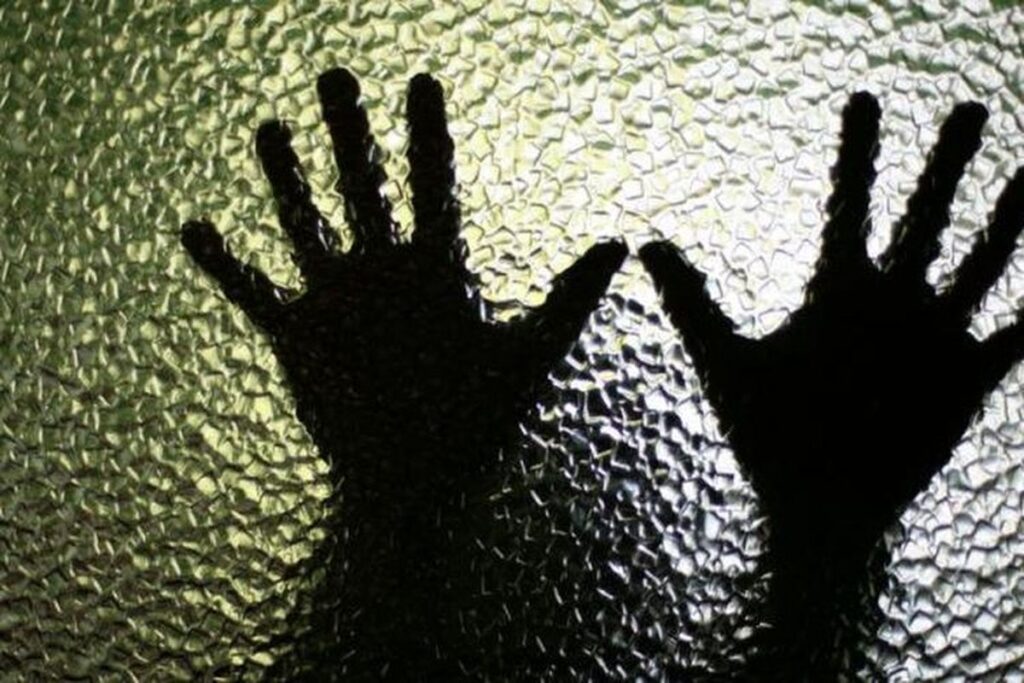 Pelecehan Seksual Anak 8 Tahun: Panduan Psikiater untuk Orang Tua