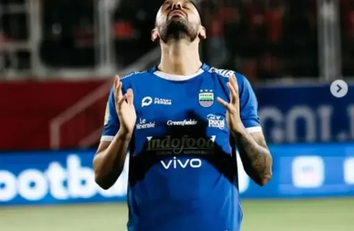 Persib Juara Liga 1! Del Pino & Hodak Raih Penghargaan