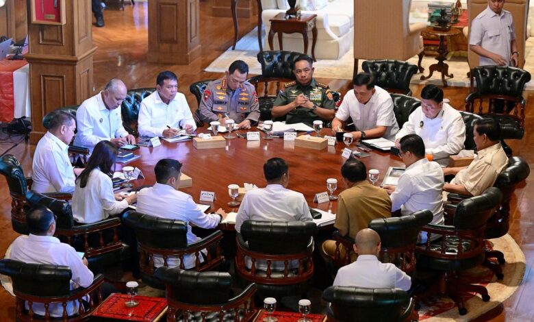 Prabowo: Koperasi Merah Putih, Solusi Rantai Pasok & Bansos