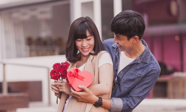 Rahasia Hubungan Cinta Sehat: 8 Tanda Kuat & Bahagia
