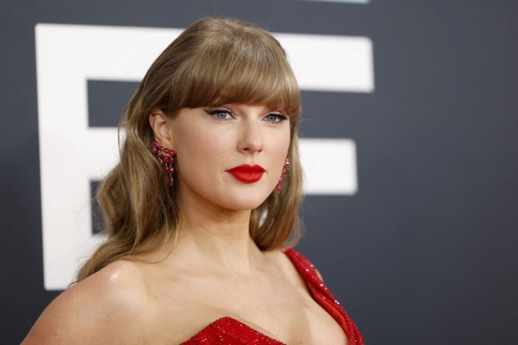 Rahasia Makeup Glowing Taylor Swift: 5 Tips Skin Prep