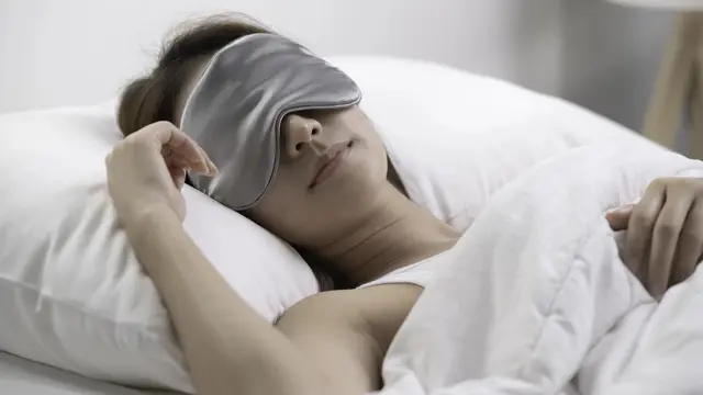 Rahasia Tidur Nyenyak? Penutup Mata Tingkatkan Kualitas Istirahat