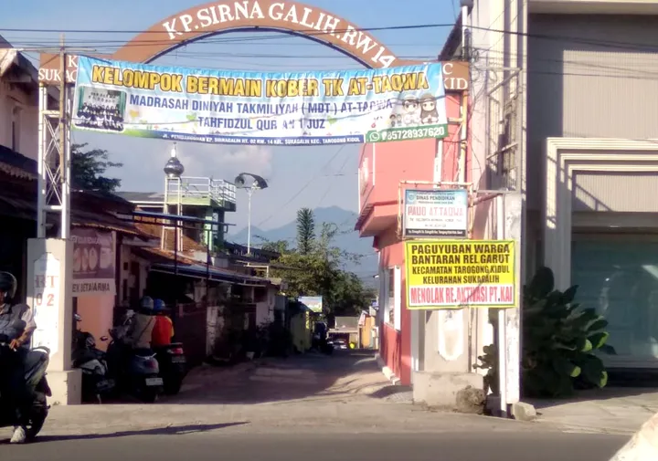 Reaktivasi Kereta Api Garut-Cikajang: Rp20 Triliun, Proyek Raksasa Menuai Kontroversi