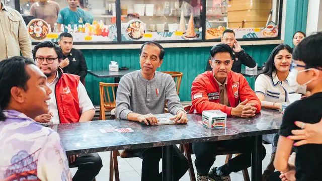 Relawan Ragukan Jokowi Ketum PSI: Apa Sebenarnya Terjadi?