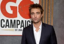 Robert Pattinson Bau Badan? Fakta Mengejutkan Dibalik Rumornya