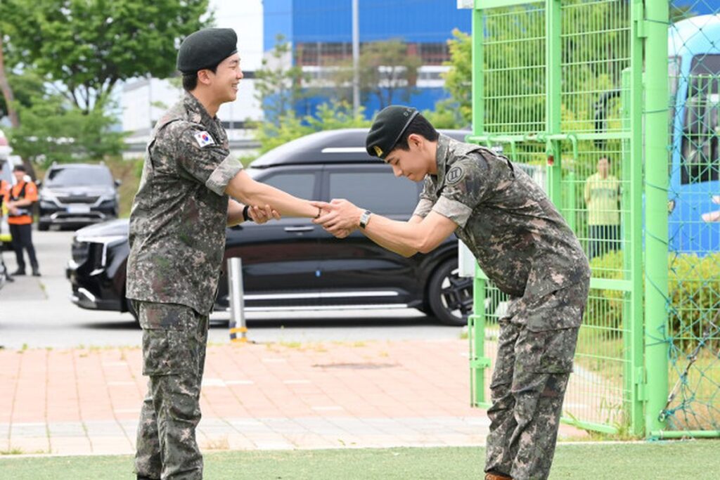 Wajib Militer Korea Selatan: Kisah RM & V BTS
