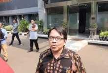 Ade Armando: Dari PSI ke Komisaris PLN, Kisah Inspiratif?