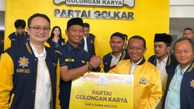Arief Rosyid Resmi Bergabung Golkar: Terinspirasi Sukses Bahlil Lahadalia