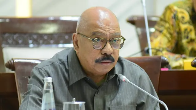 Dana Pendidikan Kedinasan: Mekeng Desak Pemerintah Pangkas Anggaran